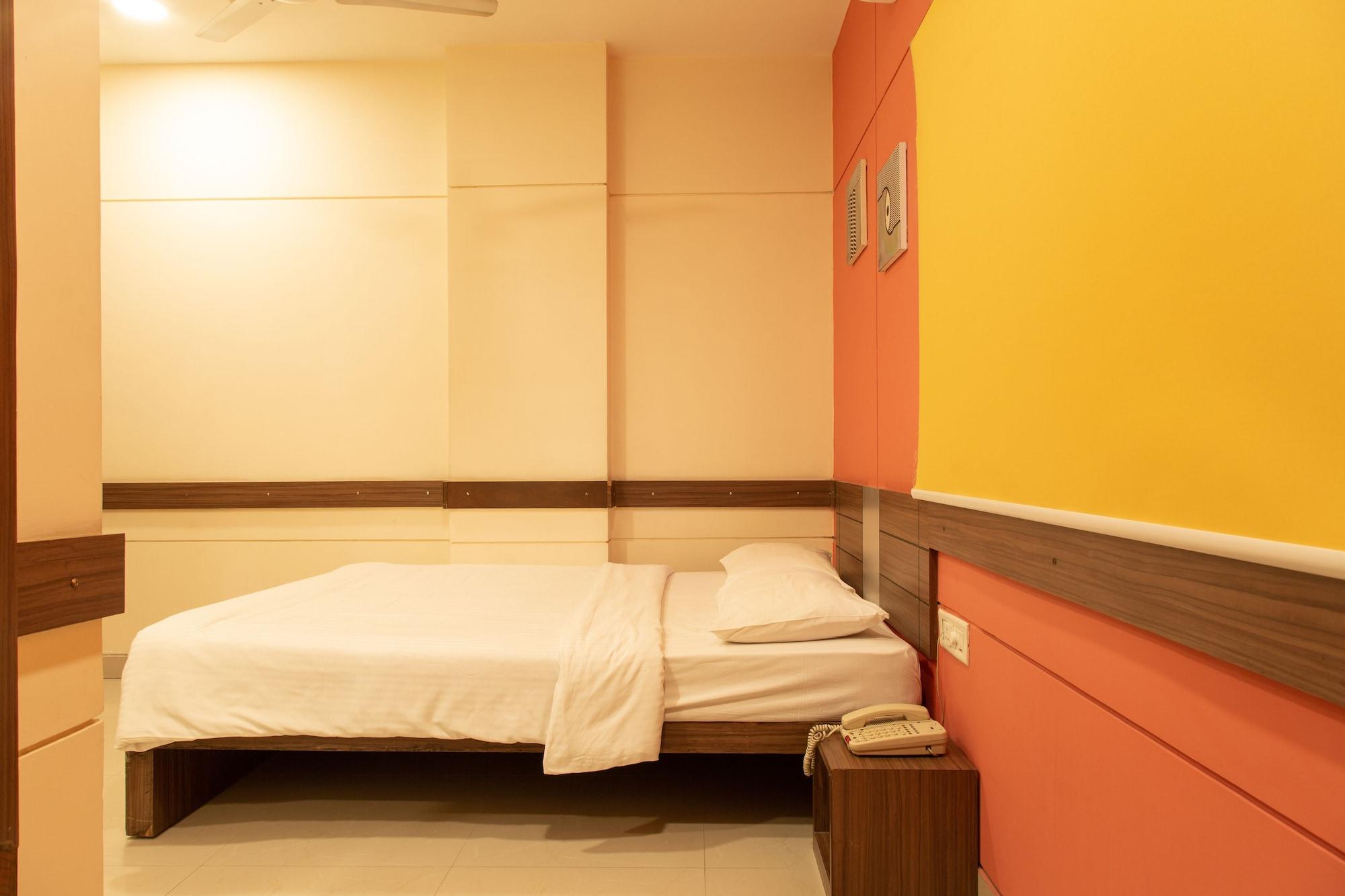 Hotel Faridabad Esterno foto