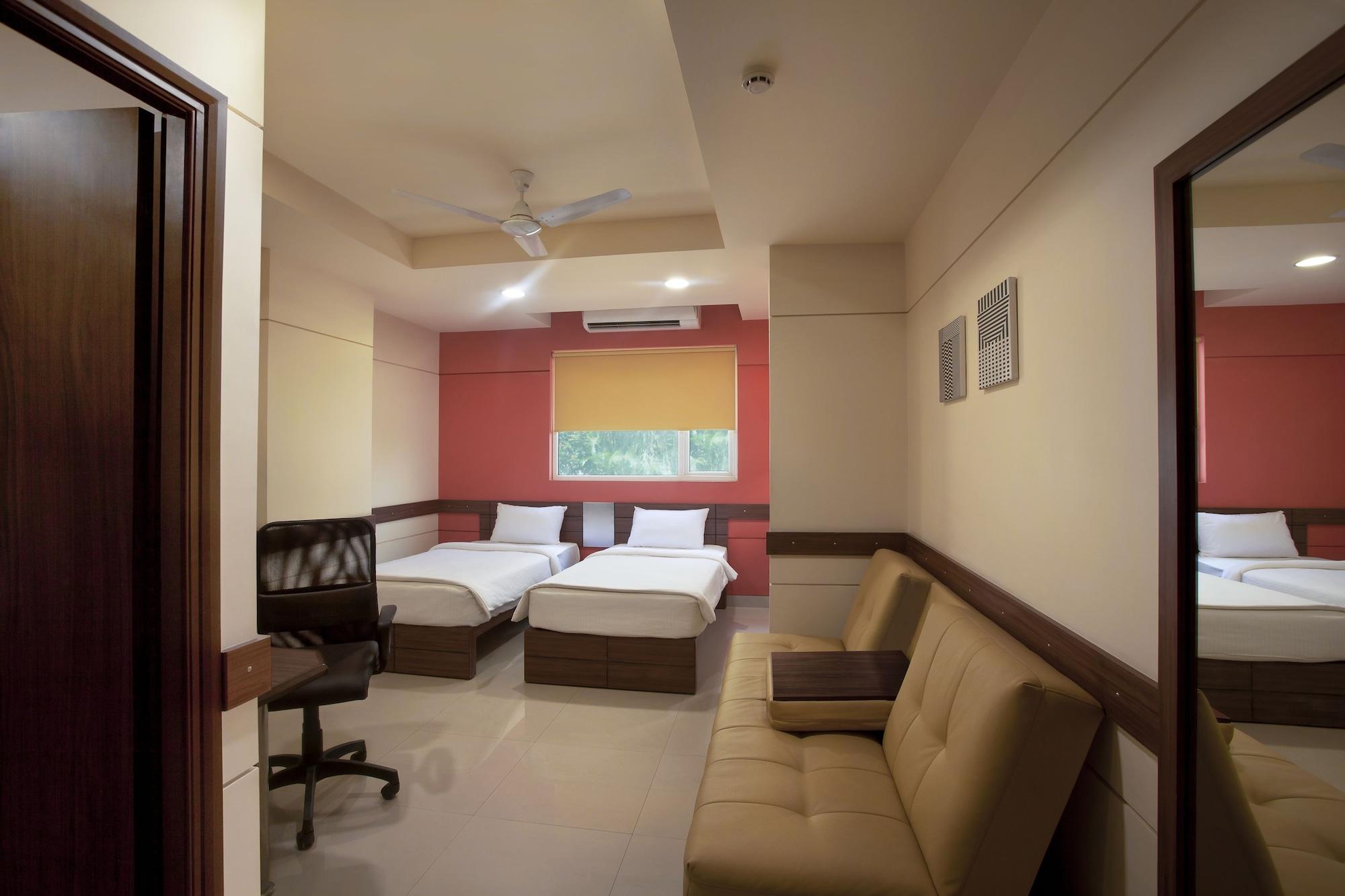 Hotel Faridabad Esterno foto