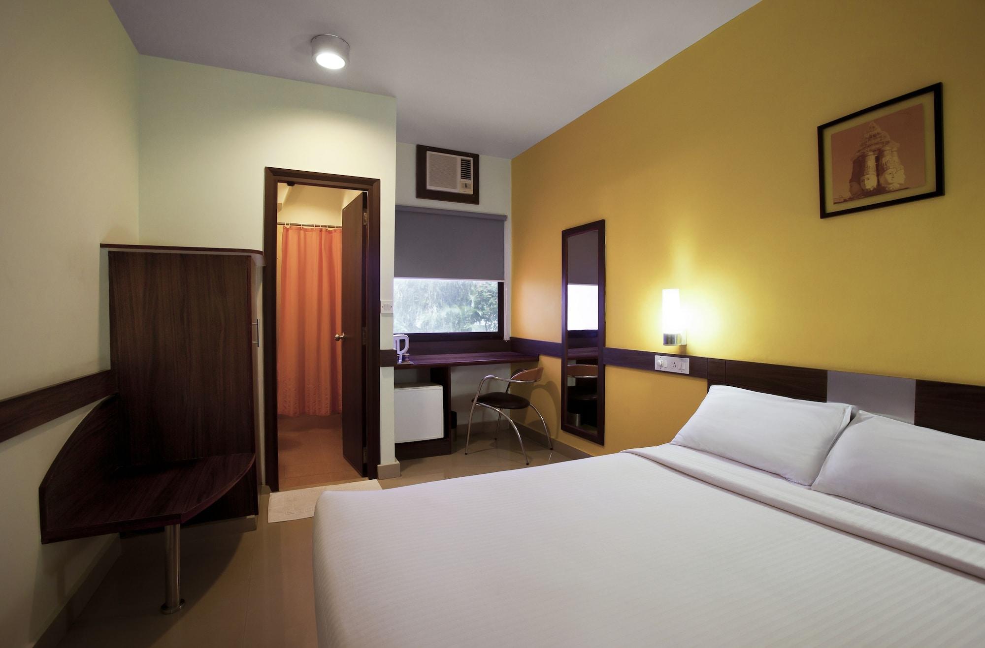Hotel Faridabad Esterno foto