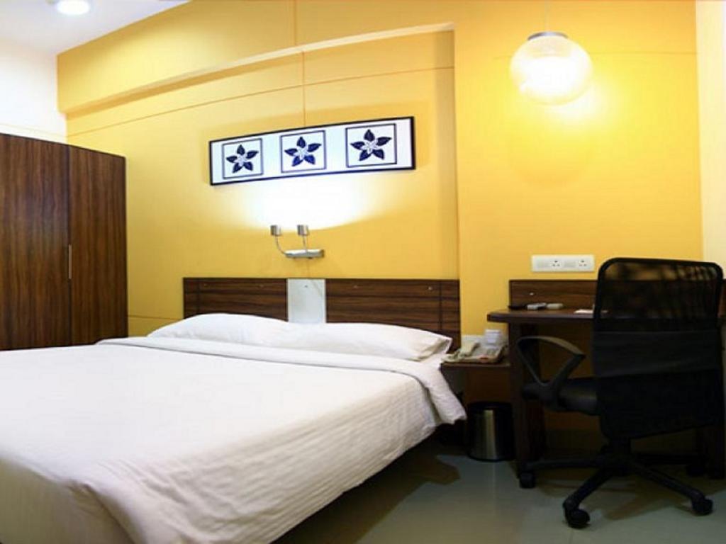 Hotel Faridabad Esterno foto